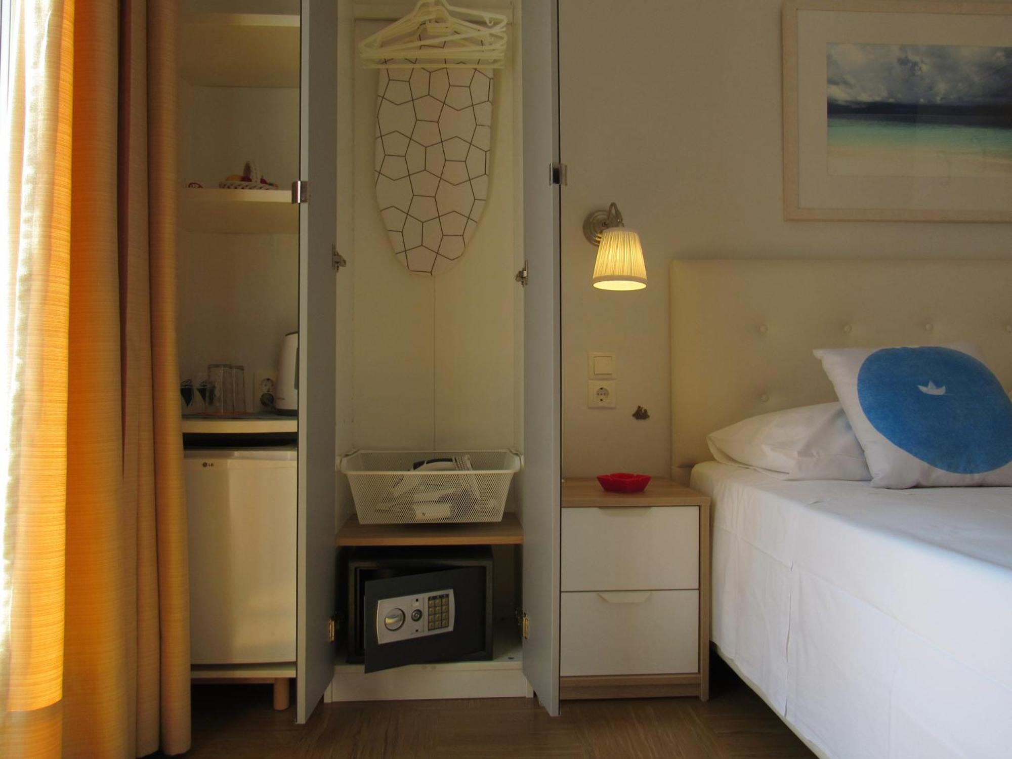 Alexandris Hotel Spetses Town Room photo